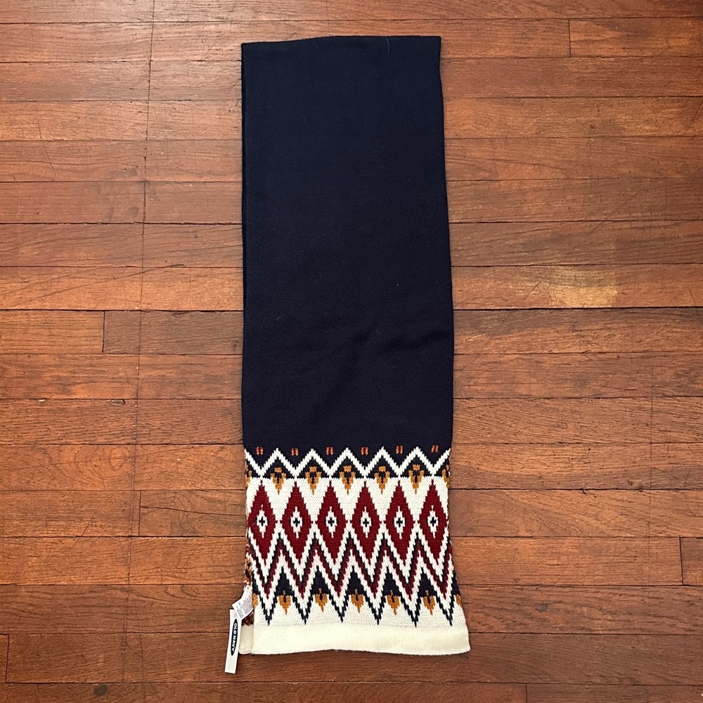 Old Navy Navy and Red Geometric Scarf NWT